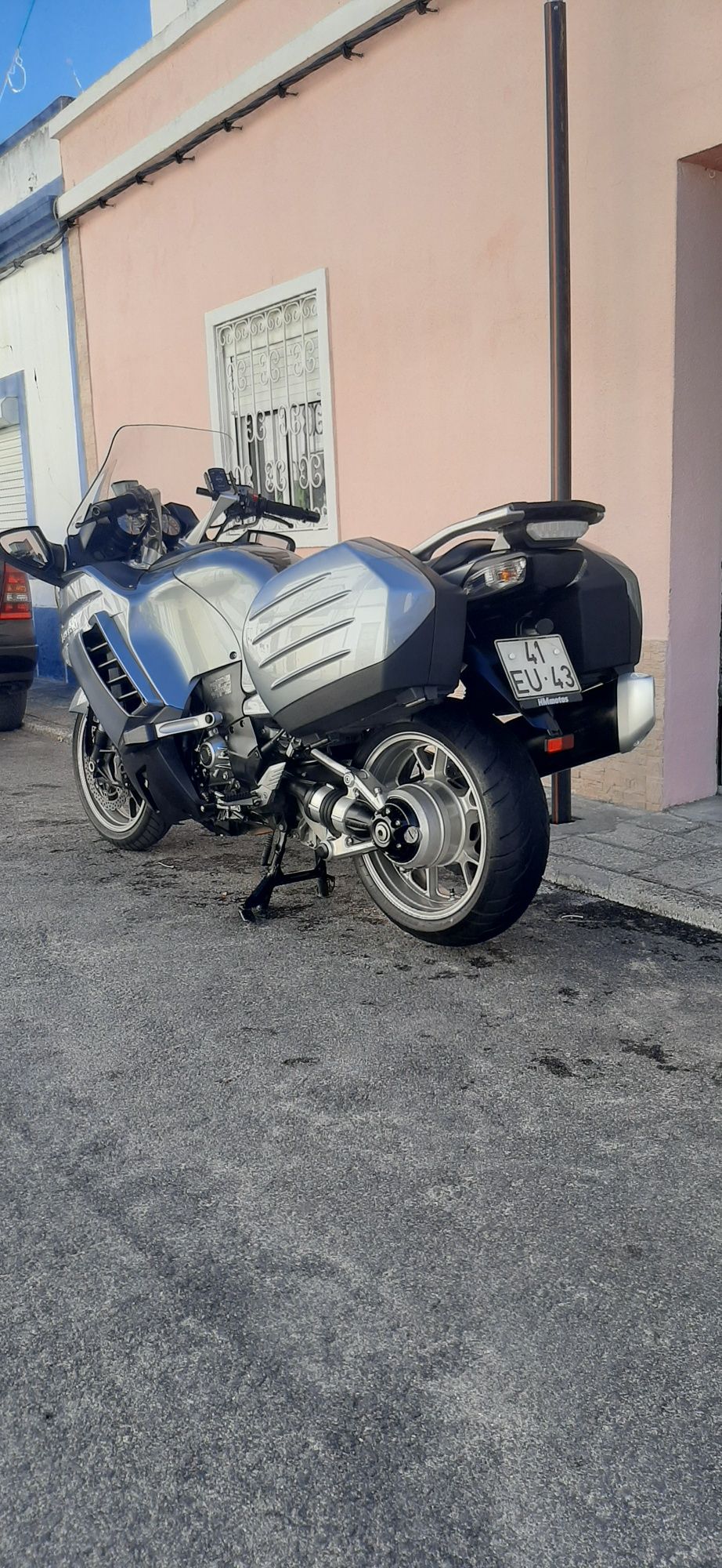 Kawasaki gtr 1400