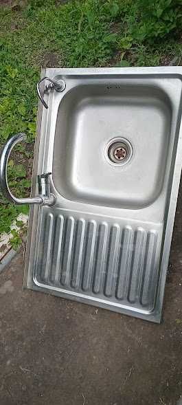 Мийка на кухню з кранами латуневими, сифон