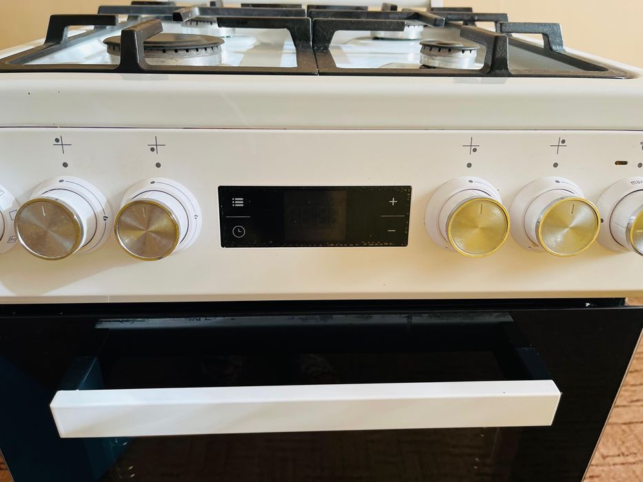 Piekarnik Beko gazowo-elektryczny