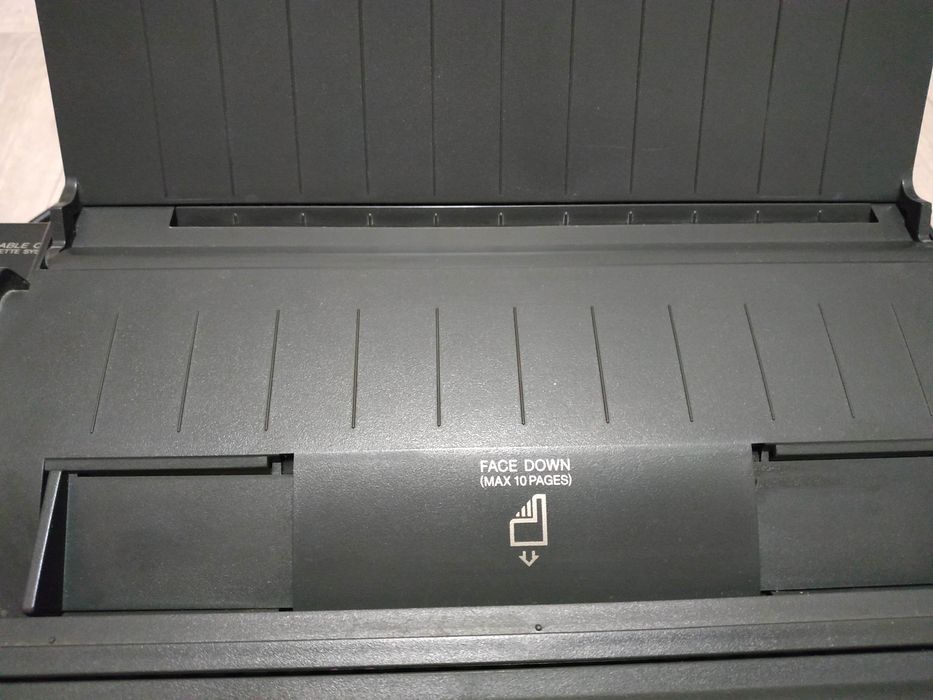 Телефон, факс Panasonic KX-F130 .