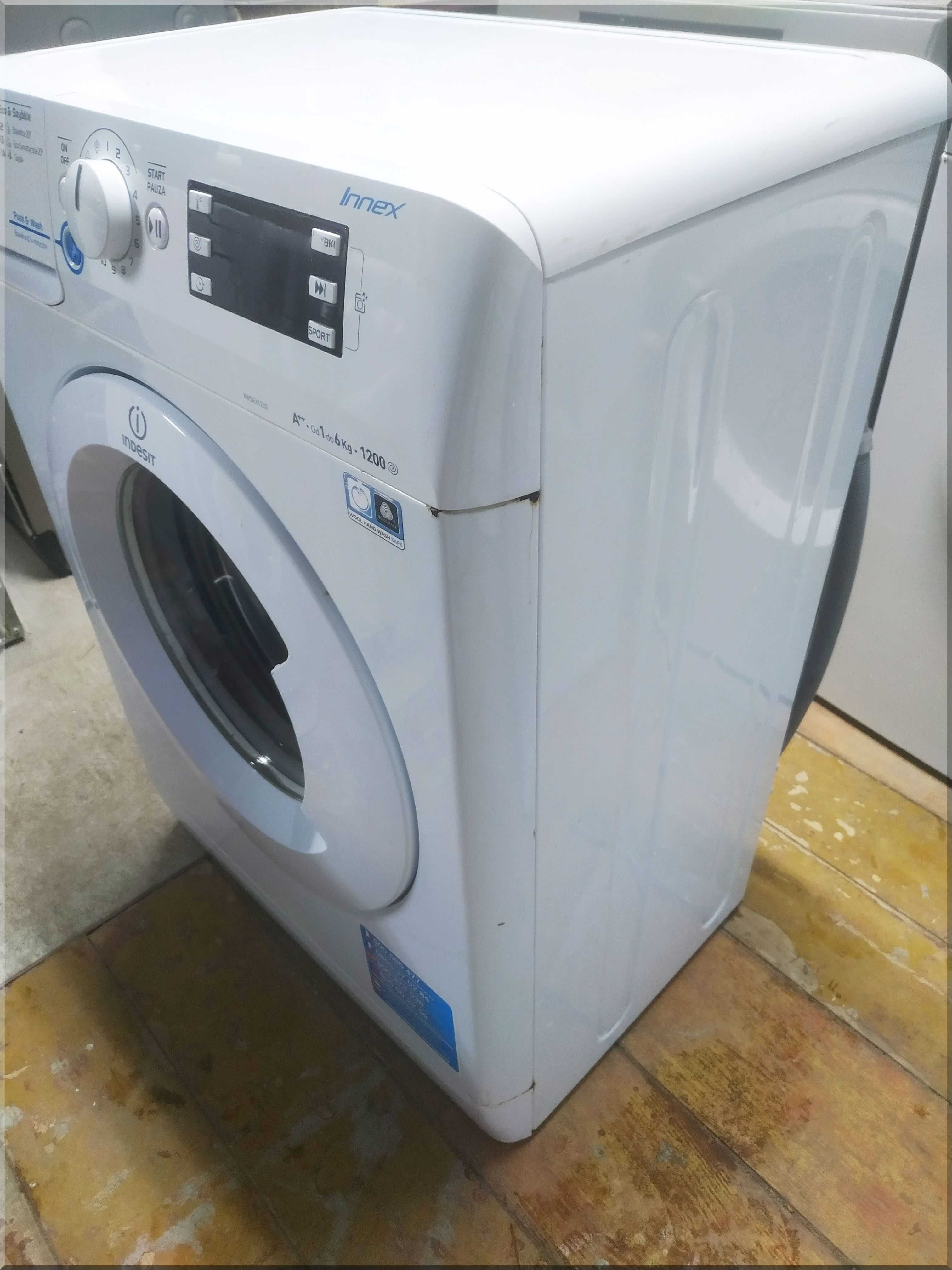 Pralka Indesit XWSE 61252 W PL w dobrym stanie