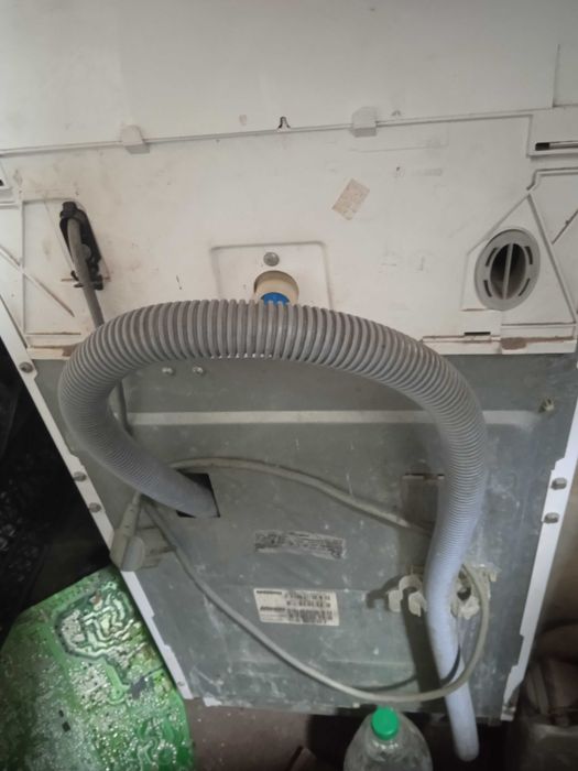 Продам стиральную машинку Whirlpool AWE-2221. 5кг.