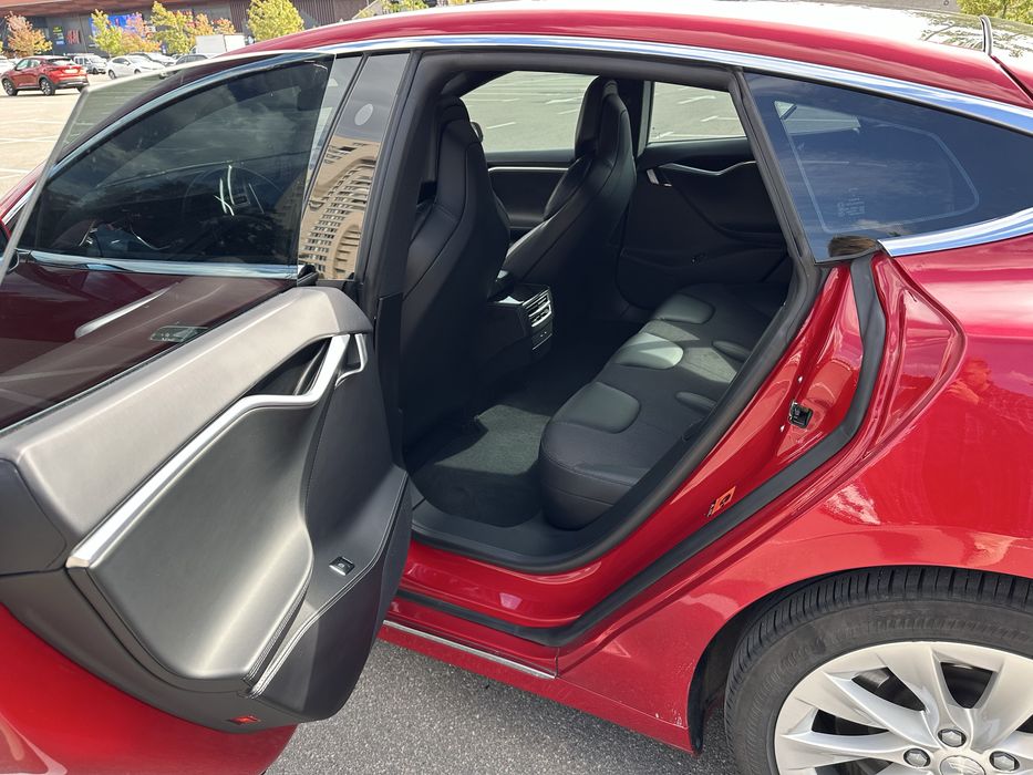 Tesla model S intel