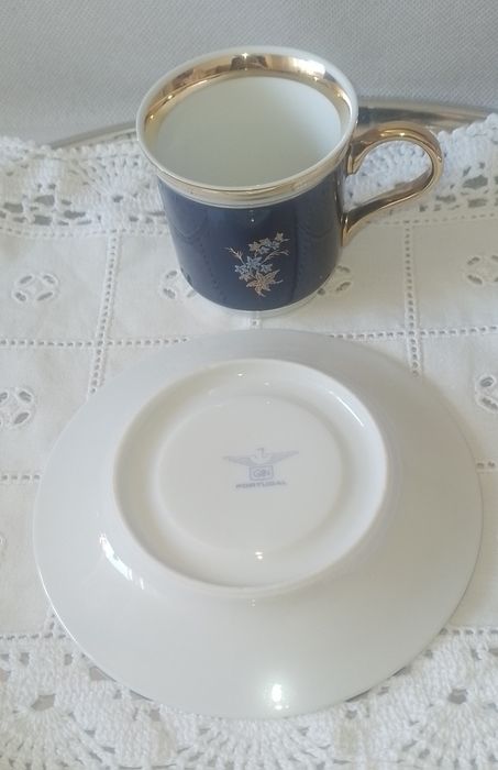 Chávena de café com pires em porcelana QN