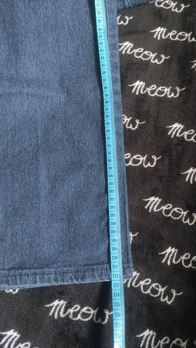 Spodnie damskie jeansowe rozciągliwe rozm 46 z kieszeniami