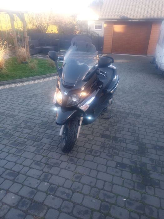 Sprzedam skuter Piaggio Xevo 125