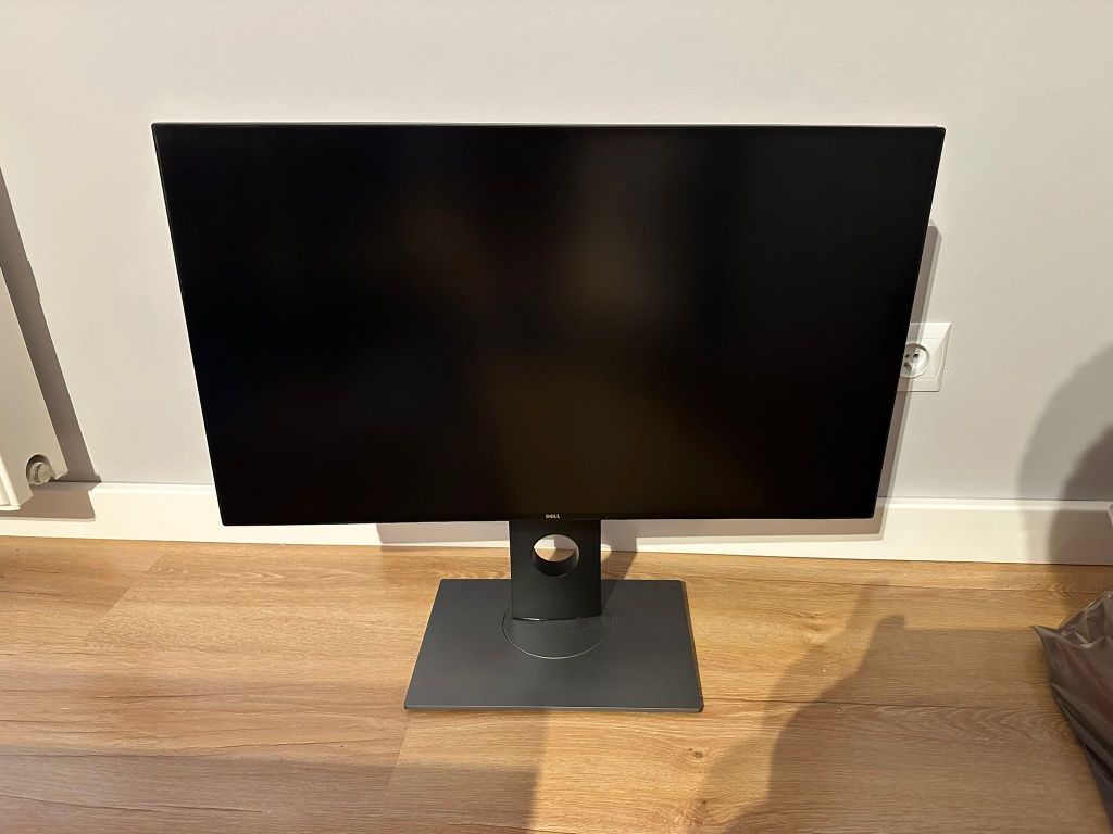 Monitor 2K DELL U2717D