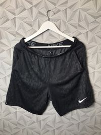 Продам мужские спортивные шорты Nike Dri-fit