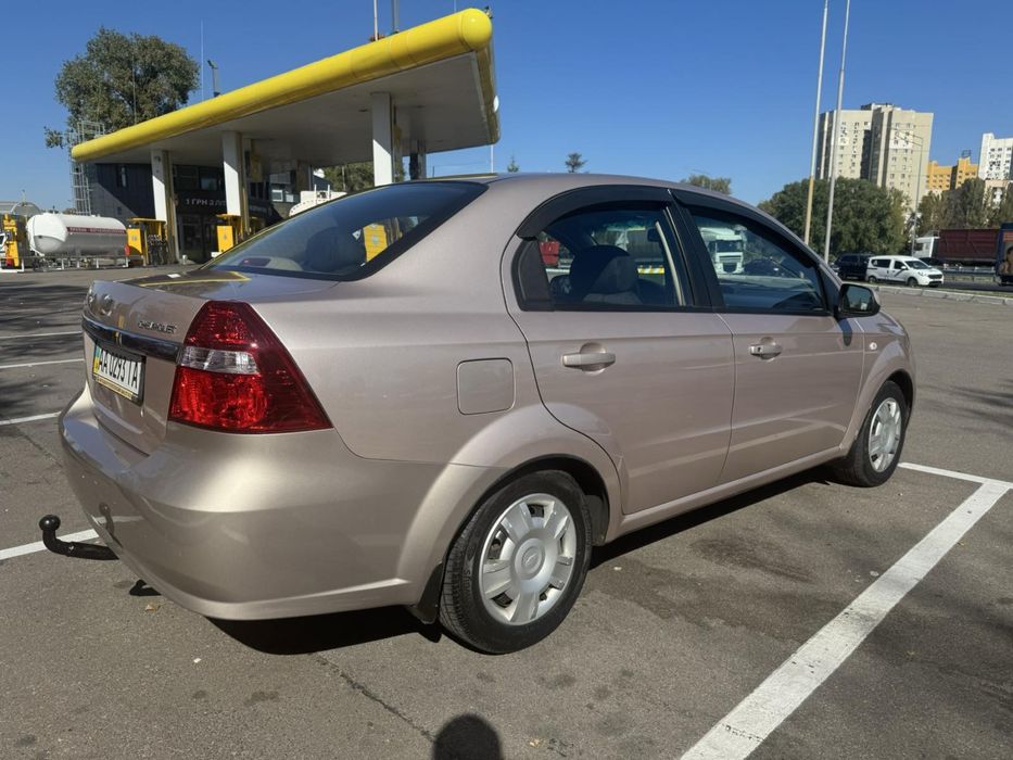 Шевроле авео 2008 год. Газ