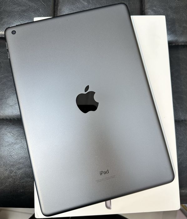 Планшет Apple iPad 9 10.2 WiFi 256Gb Space Grey