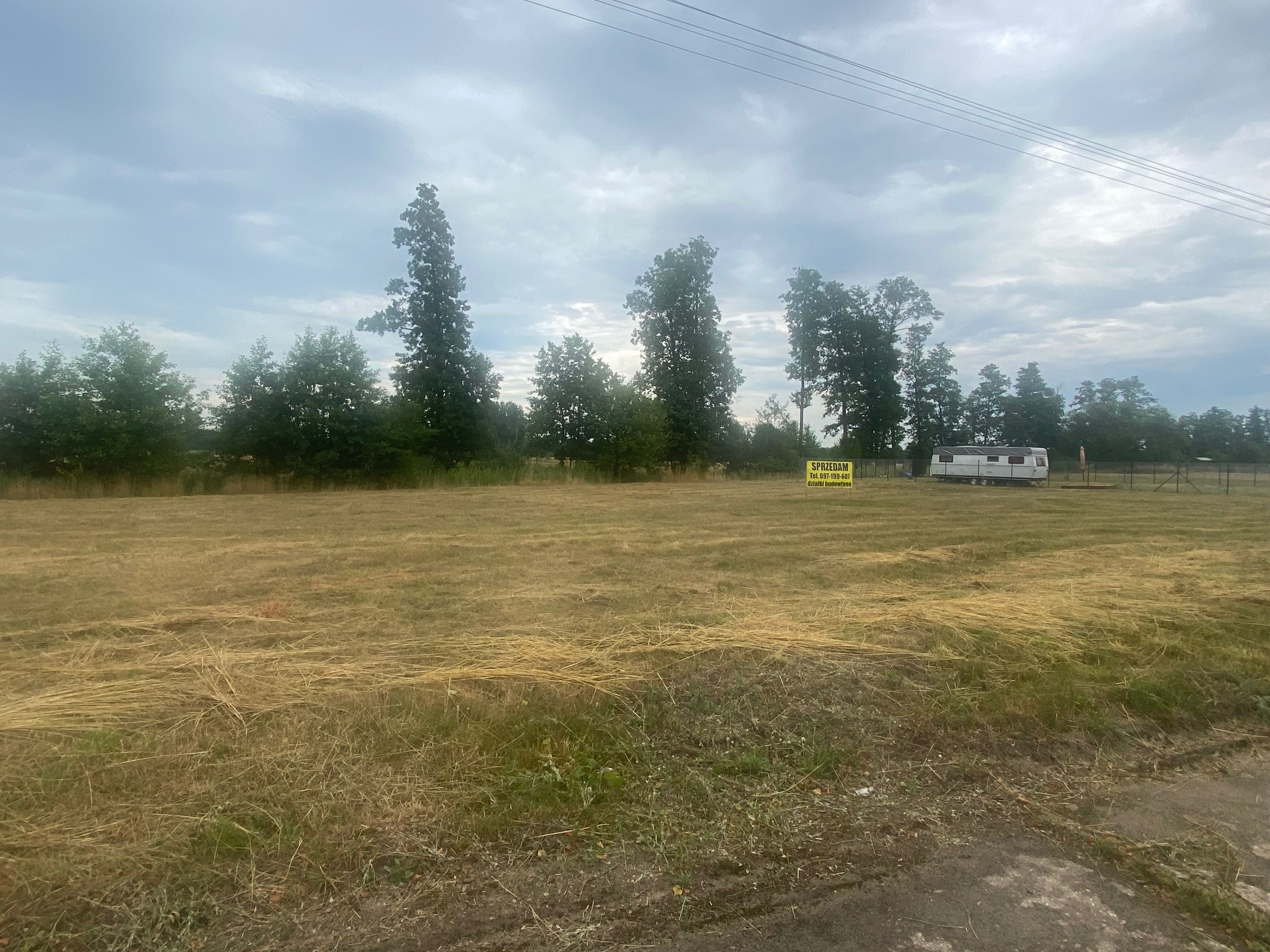 Działka  2109 m² – Zawiszyn, 3 min od rzeki Liwiec, 50 min od Warszawy