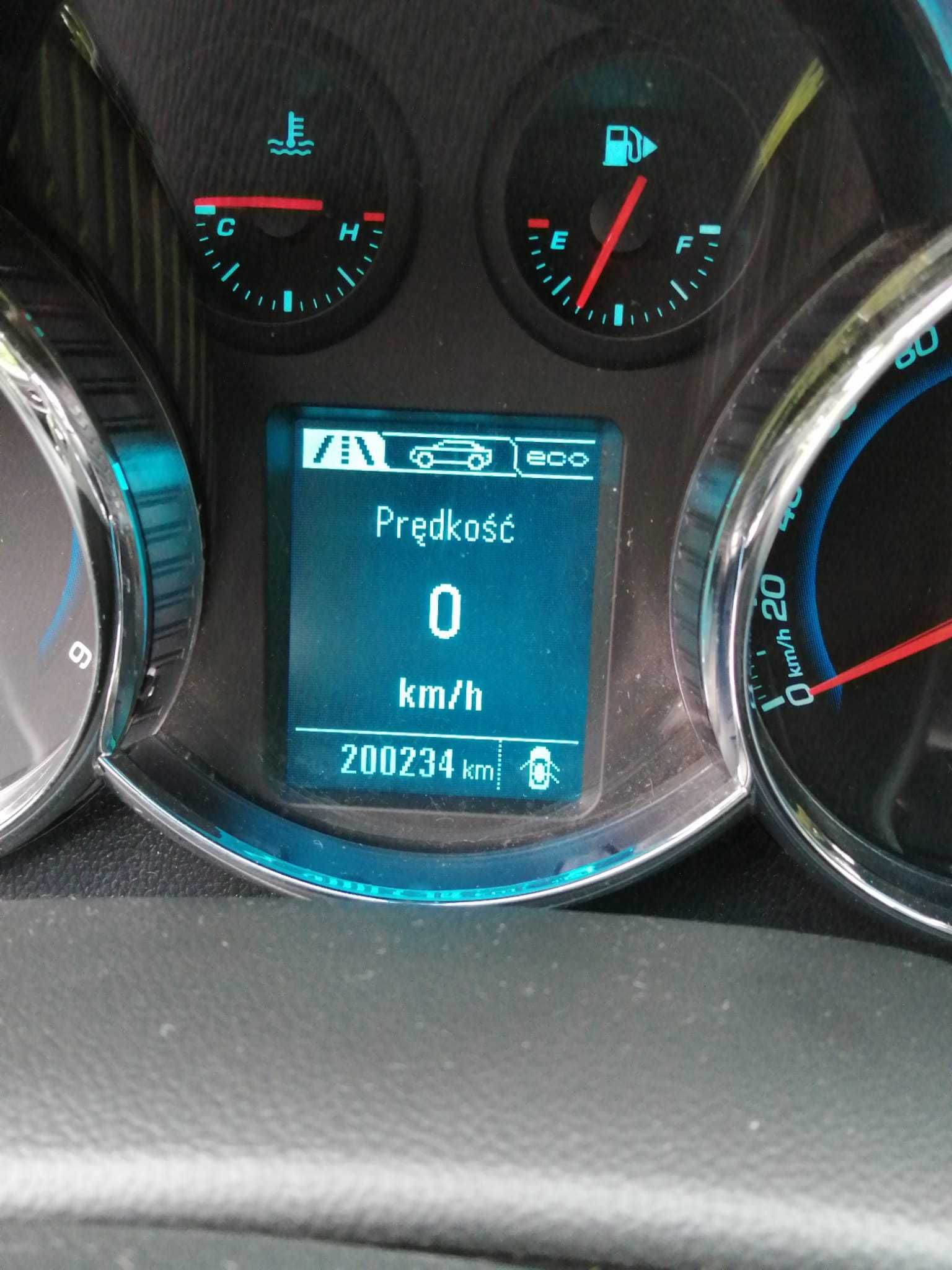 Chevrolet Cruze kombi w super stanie.