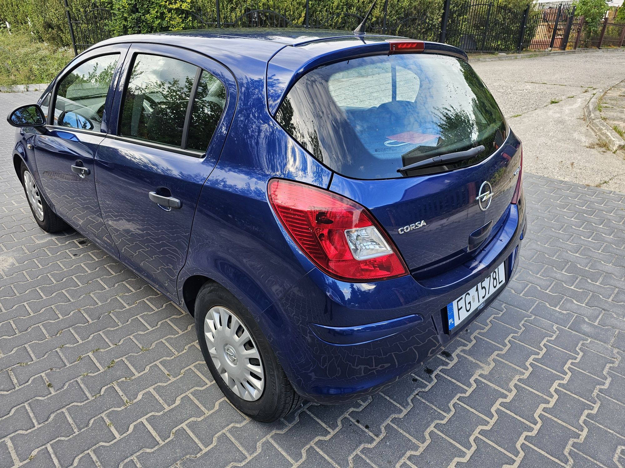 Opel Corsa D Hatchback 1.0 Benz 2010r 103tys km PRZEBIEGU 5drzwi