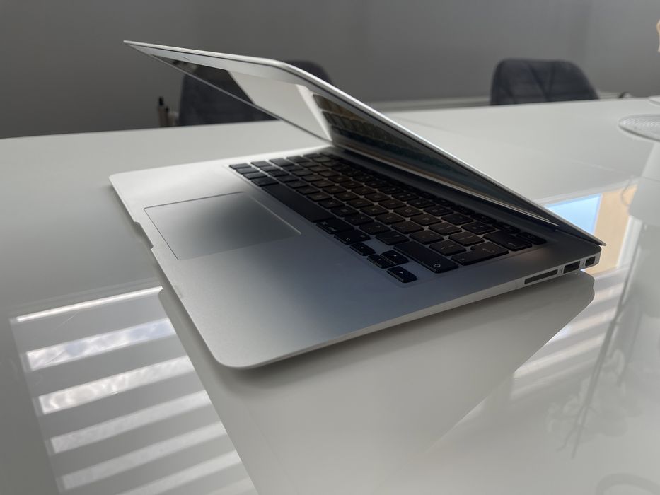 MacBook Air 13.3/i5/256GB SSD/8GB RAM/  Nowa Bateria !