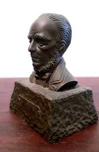 Busto Alexandre Herculano