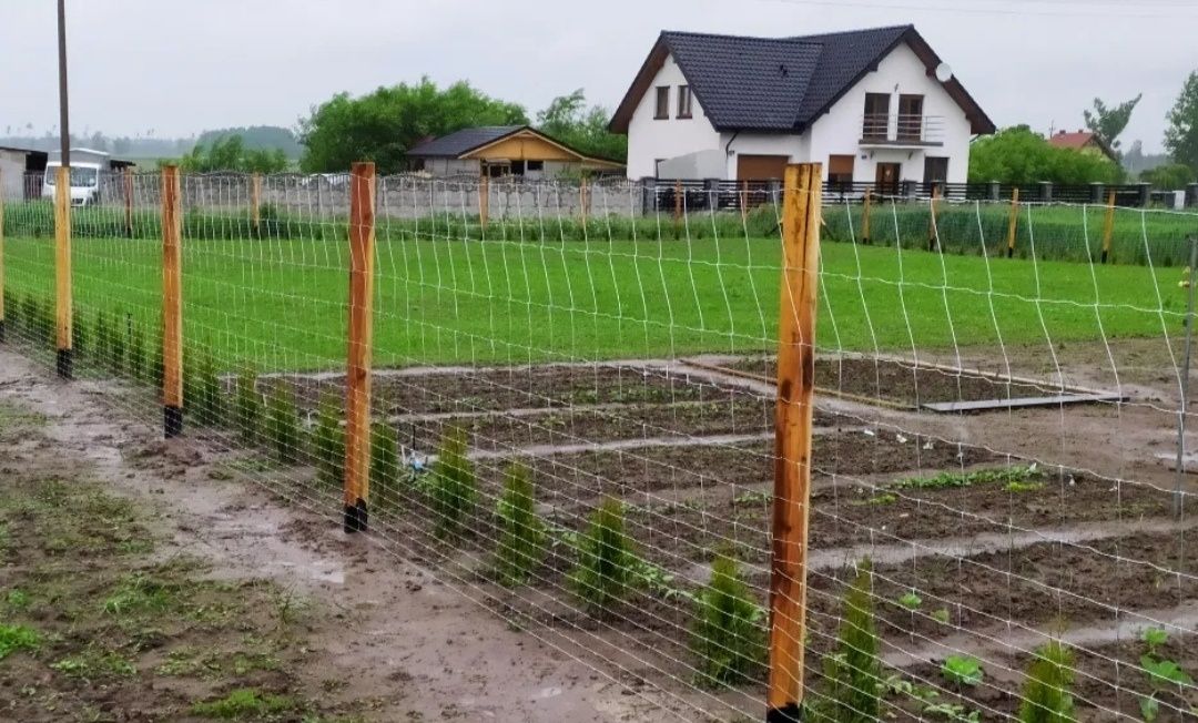 Montaż ogrodzeń panelowych, oraz tymczasowych z siatki leśnej