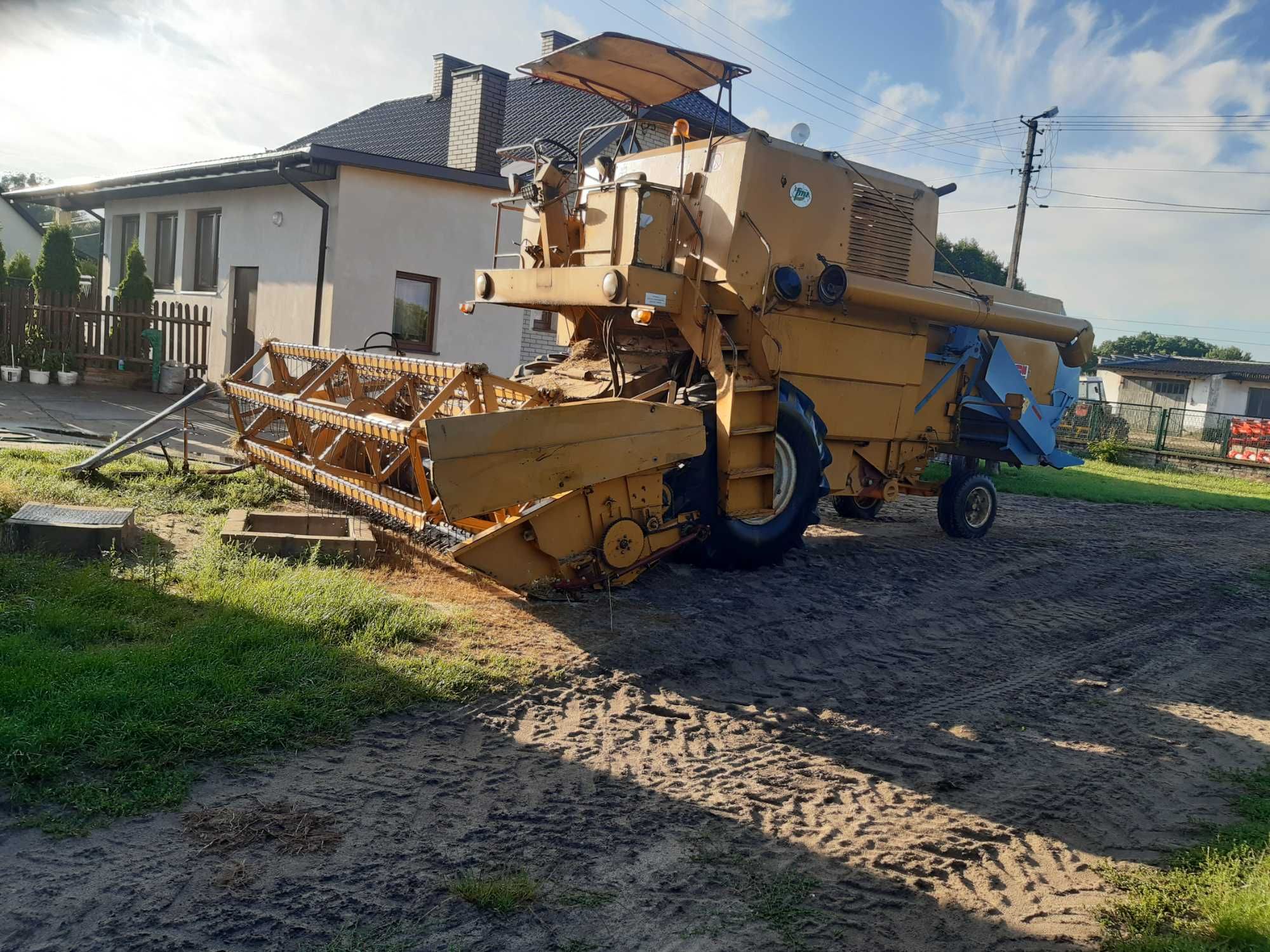 Kombajn zbożowy Bizon Z056+sieczkarnia