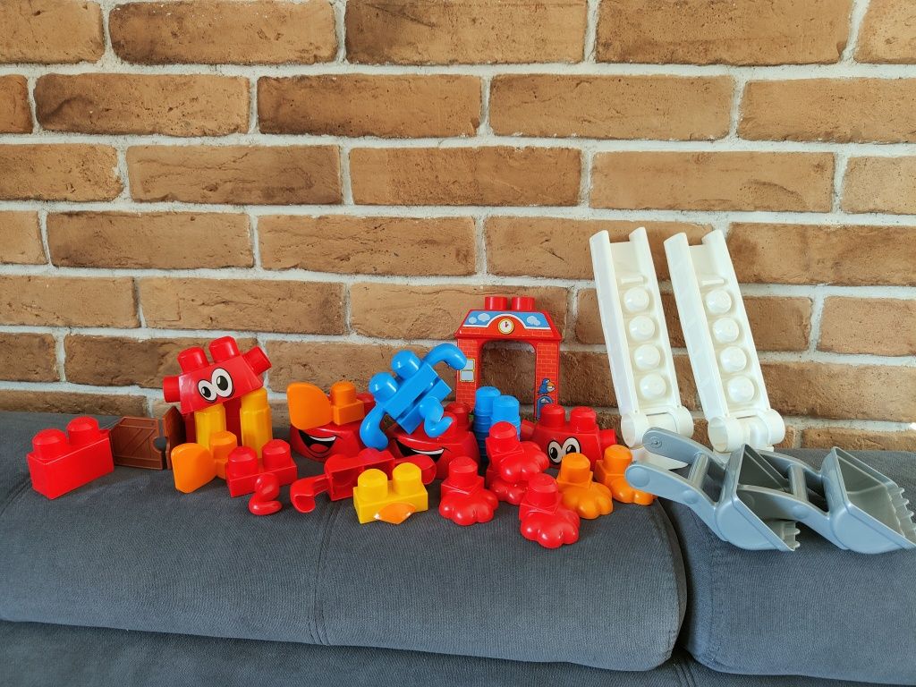 Mega blocks klocki stolik figurki Zestaw