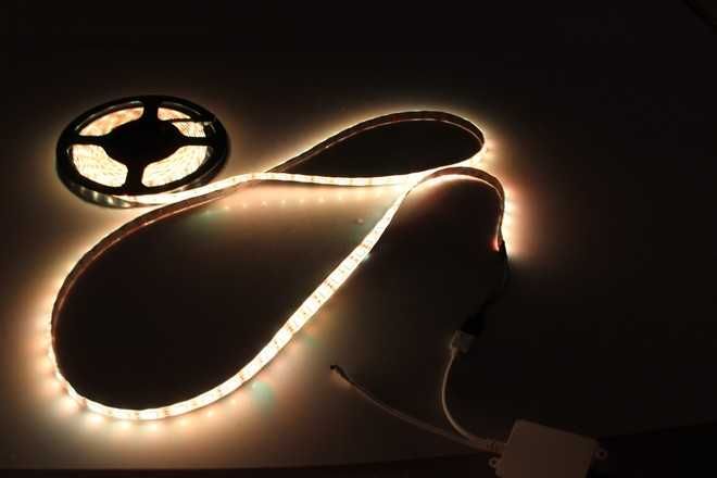 TAŚMA LED 5050 kolorowa WODOODPORNA RGB 5M + PILOT solidna polecam jak