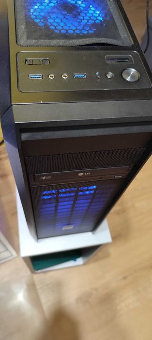 Komputer stacjonarny
