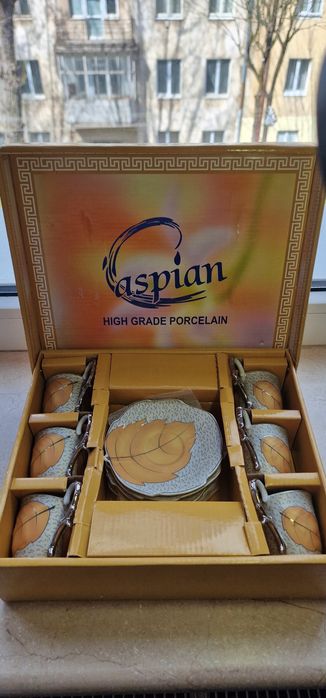 Набір чайних чашок з блюдцями Yamasen