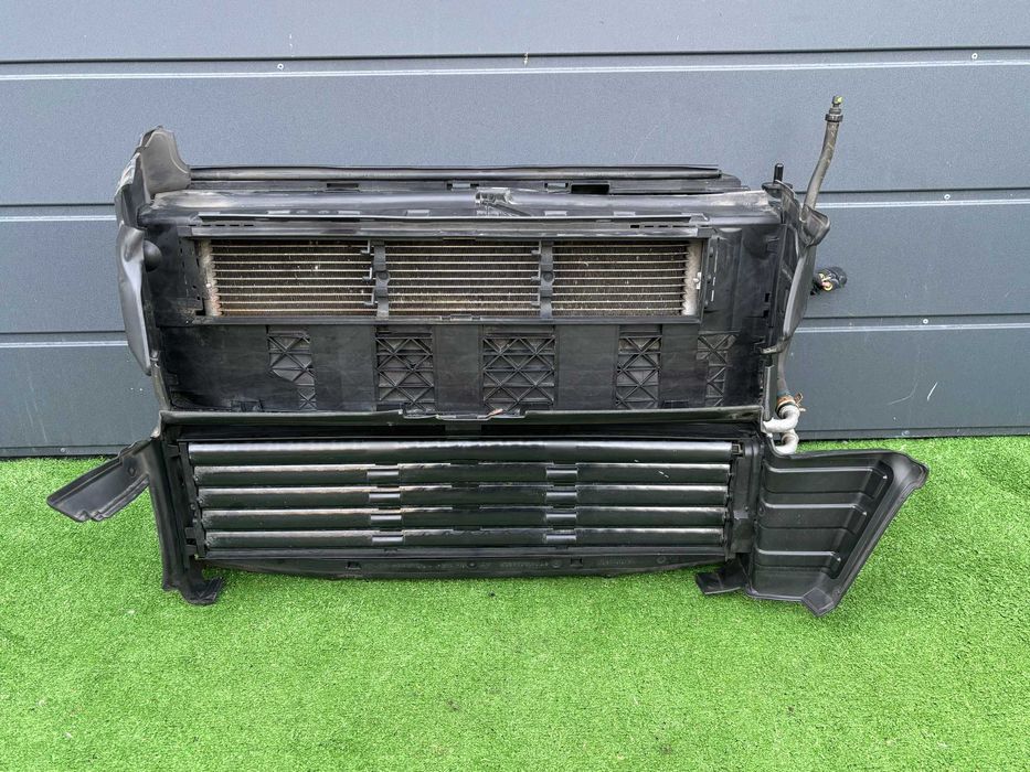 Peugeot 508 II 3008 II Ds7 Pas Przedni Chłodnice Hybryda