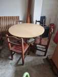 Mesa com Cadeiras em Madeira