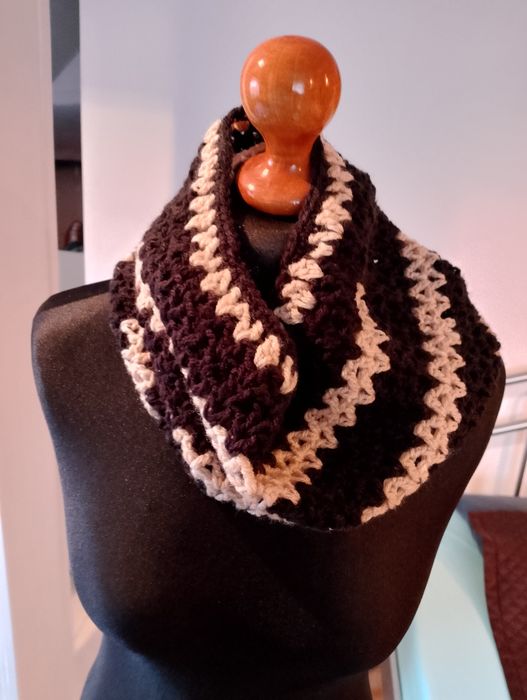 Ręcznie wykonane szale,chusty komimy