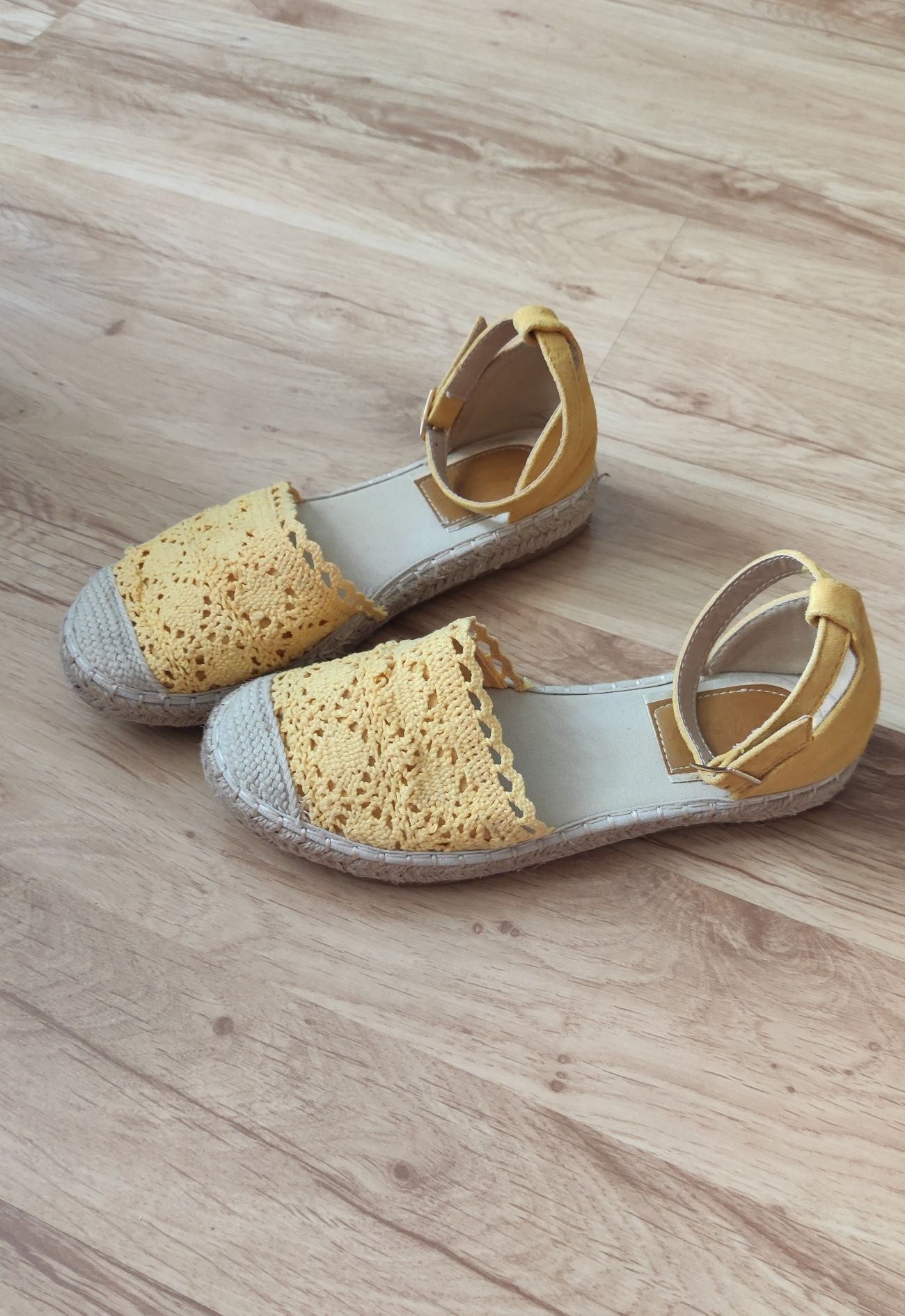 Buty espadryle żółte