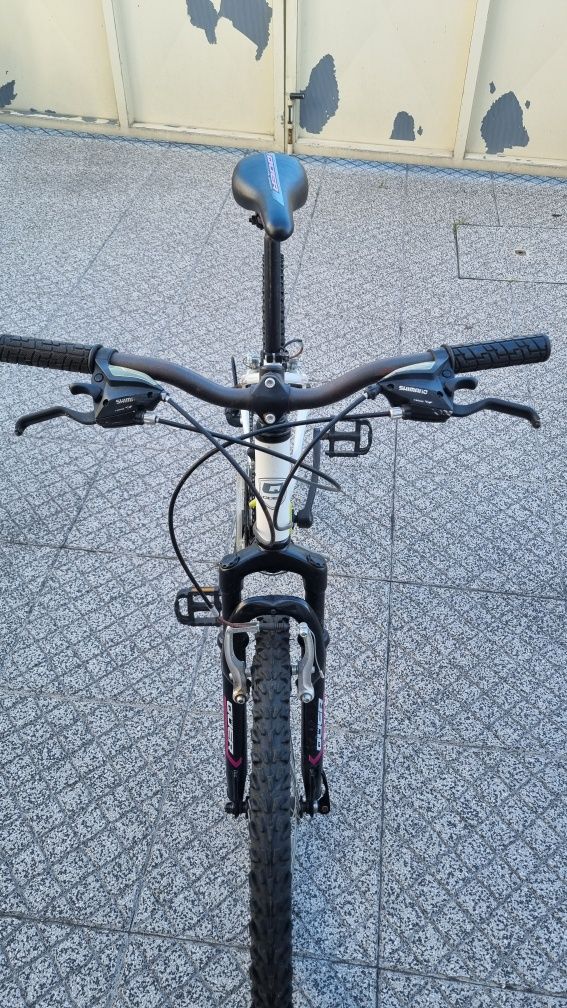 Vendo bicicleta criança.