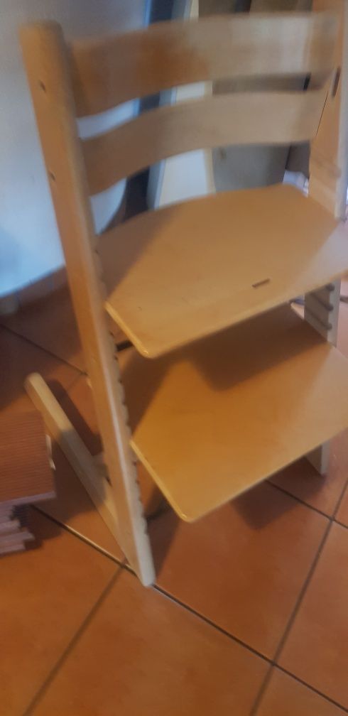 Krzesełko Stokke do karmienia do malowania