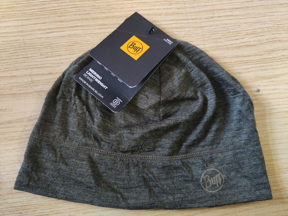 Czapka buff-merino-lightweight-hat-beanie 100merino