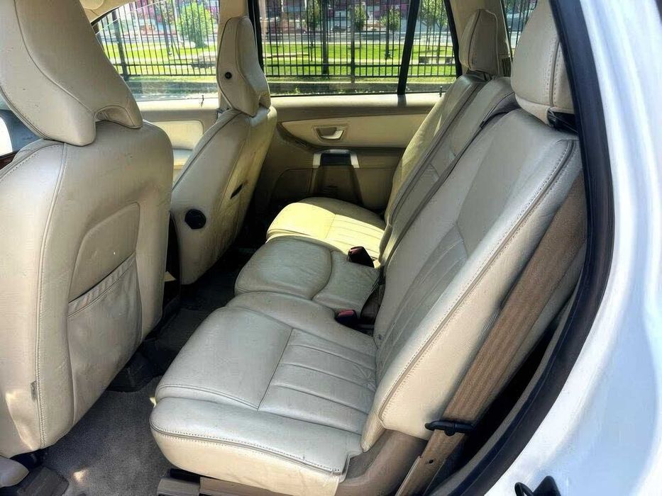 Volvo XC90      2014