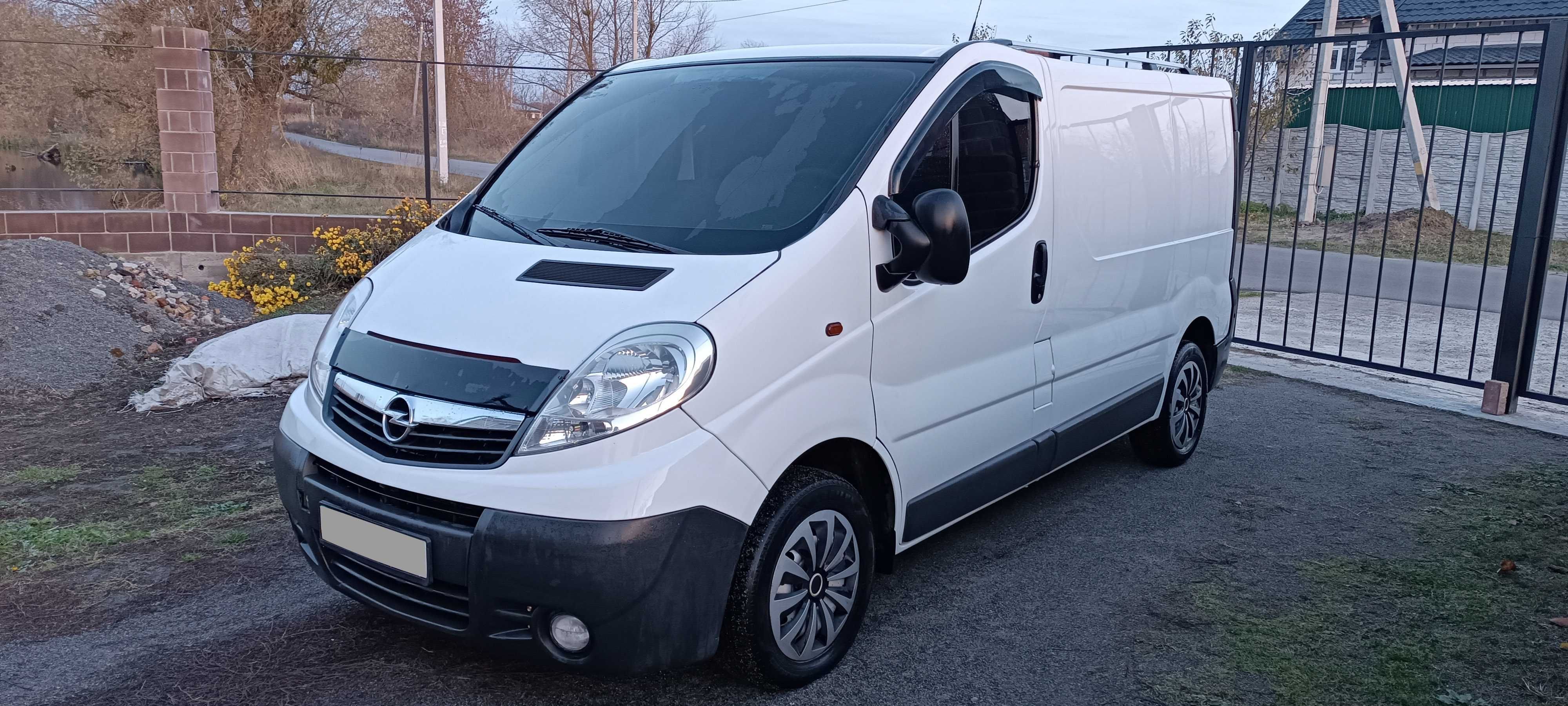 Opel Vivaro Опель Виваро