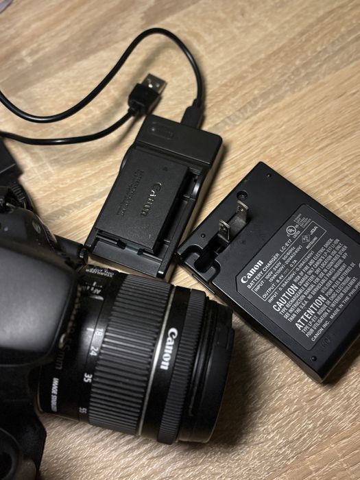 Камера Canon eos 200d