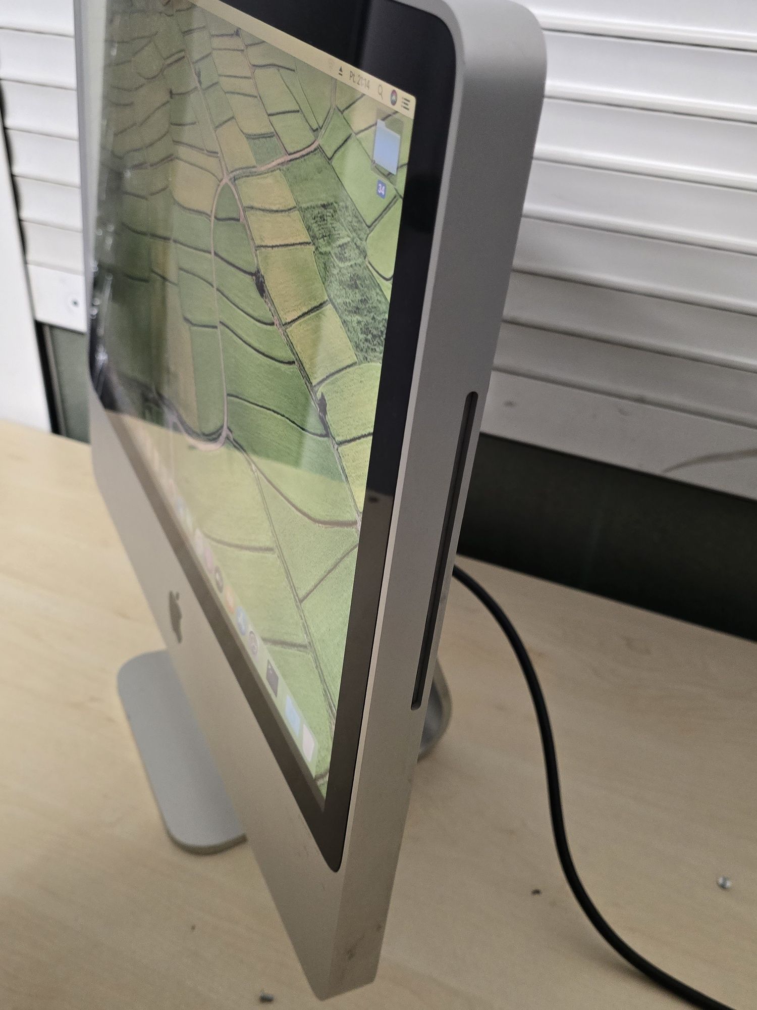 Komputer Stacjonarny z Monitorem Apple iMac 20' 4GB RAM Dysk 500GB Cat