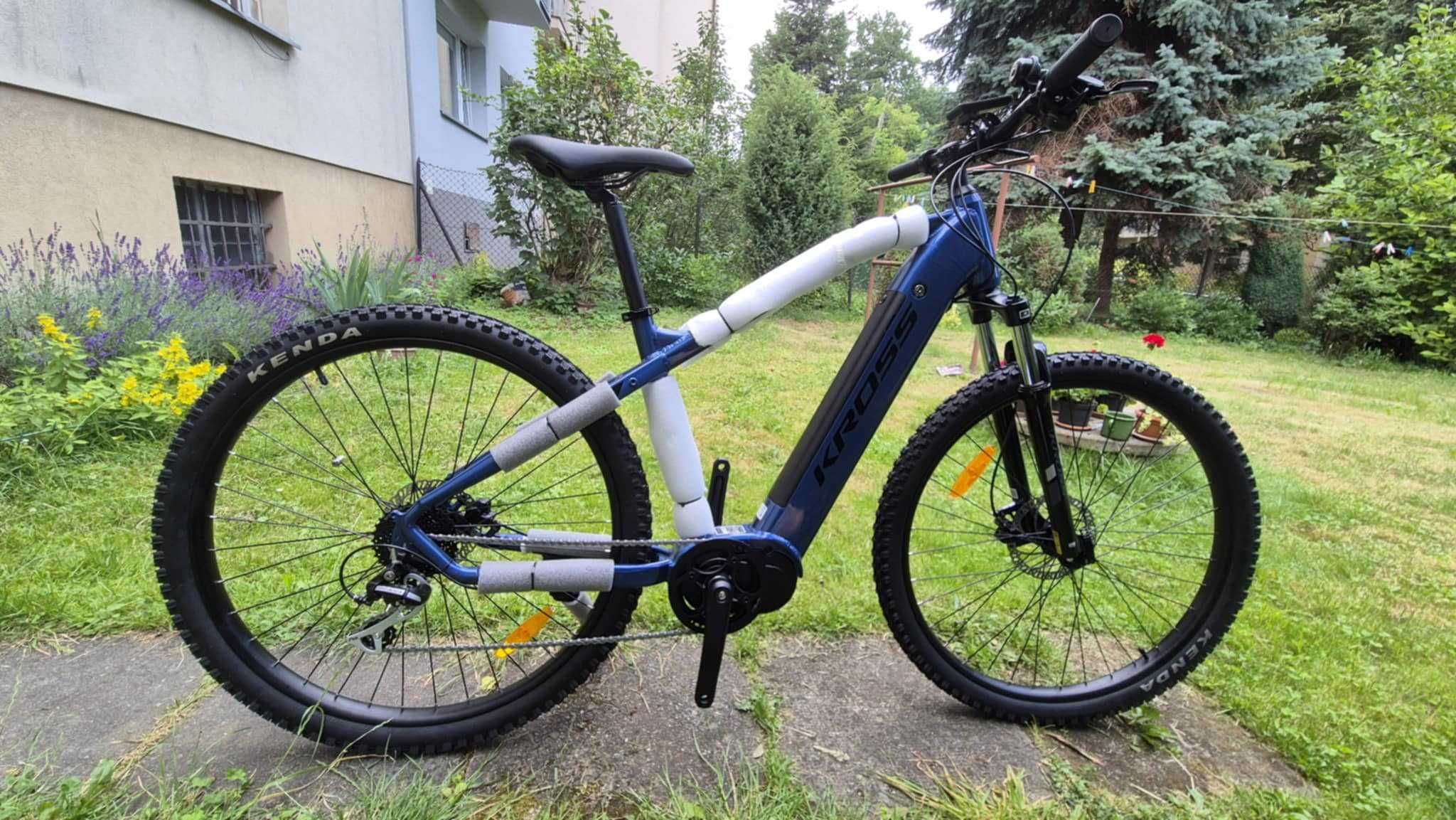 Polski rower elektryczny Kross Hexagon Boost 3.0 wygodny mocny rama L