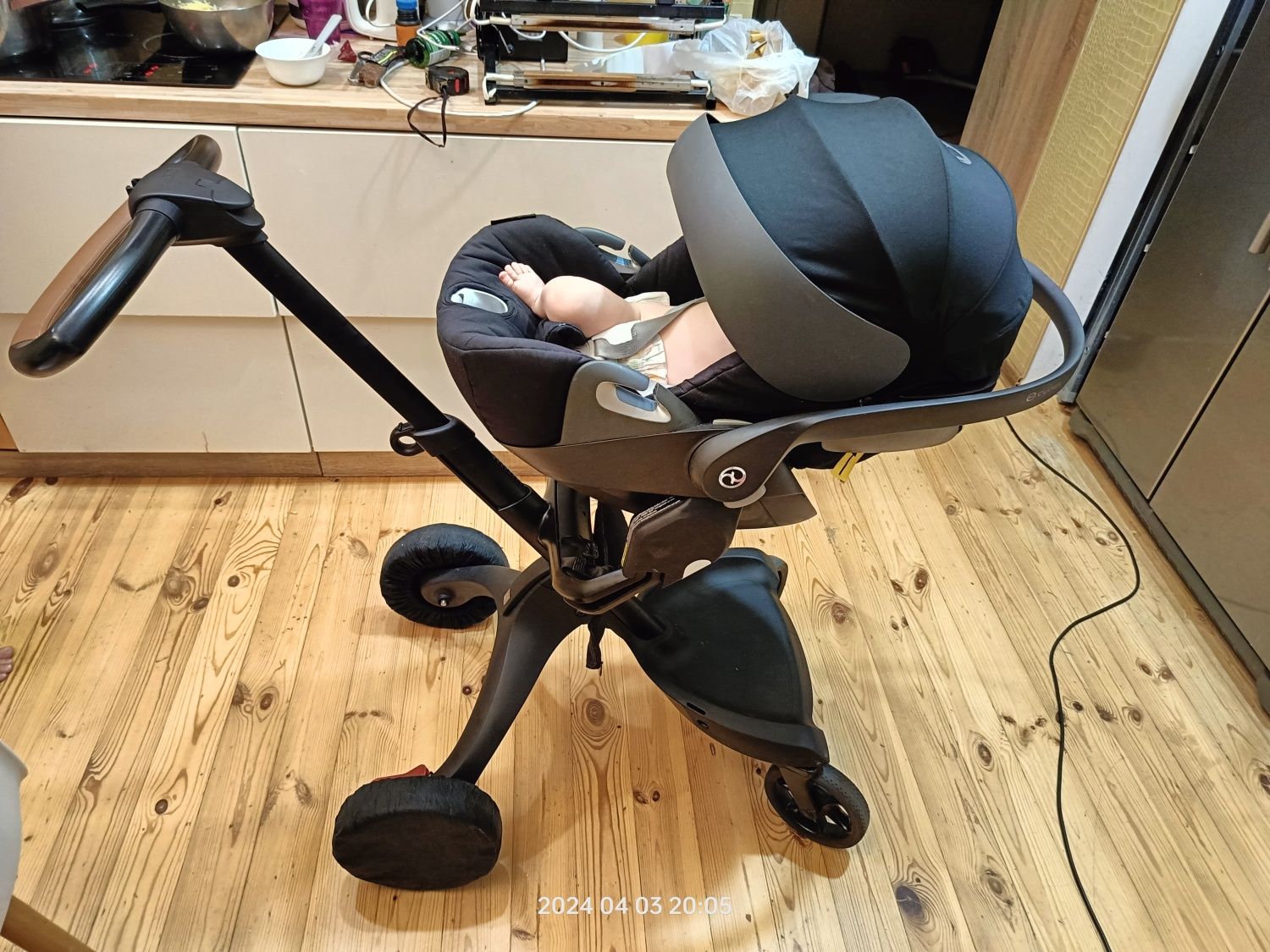 Автокресло люлька, автокрісло cybex, переходники на stokke