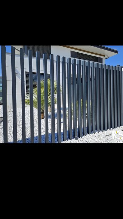 Ogrodzenia grzebieniowe- Pionowe