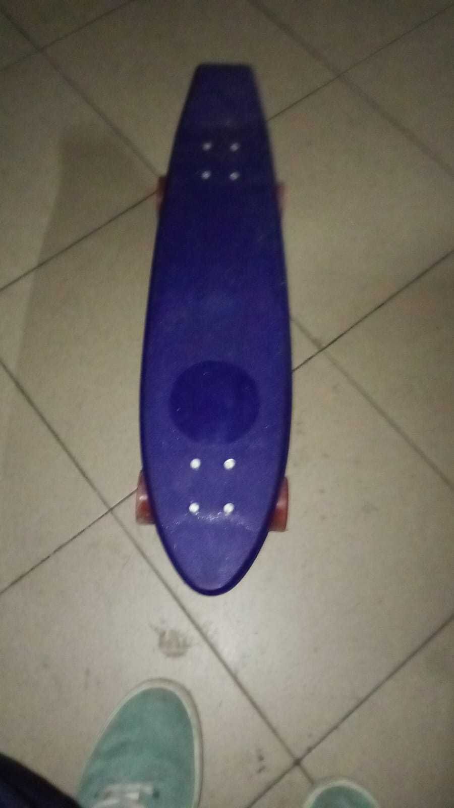 Skate novo bons rolamentos