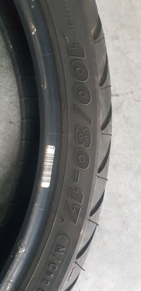 Pneus Bridgestone/Pirelli /Michelin