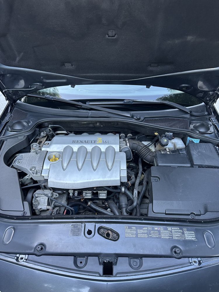 Renault Laguna 1.6i 16V - IMACULADA
