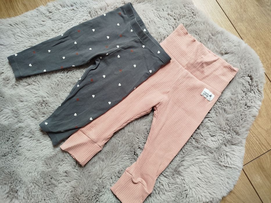 Prążkowane brzoskwiniowe legginsy 74 zestaw 2 szt