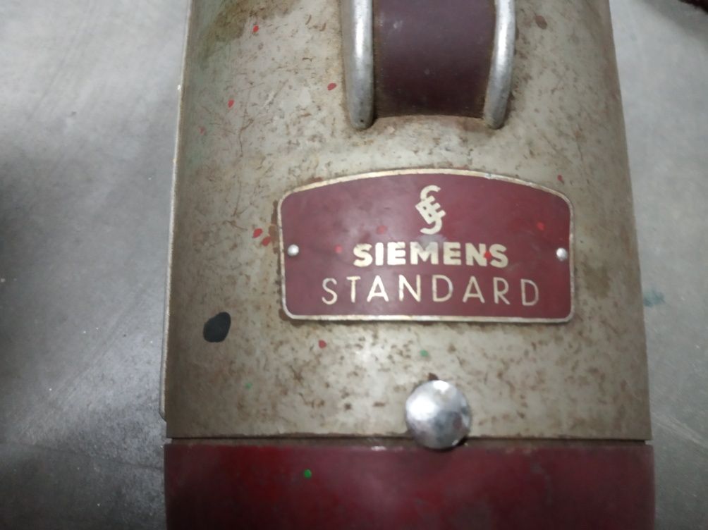 Aspirador antigo . Siemens