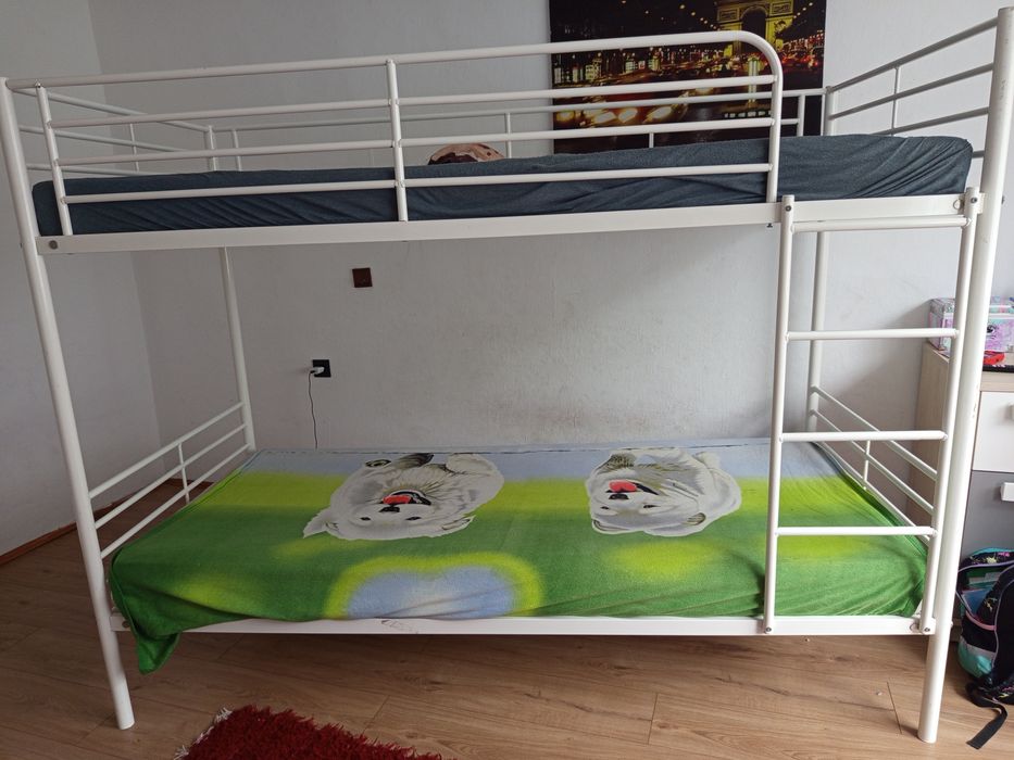 Łóżko piętrowe bez materacy