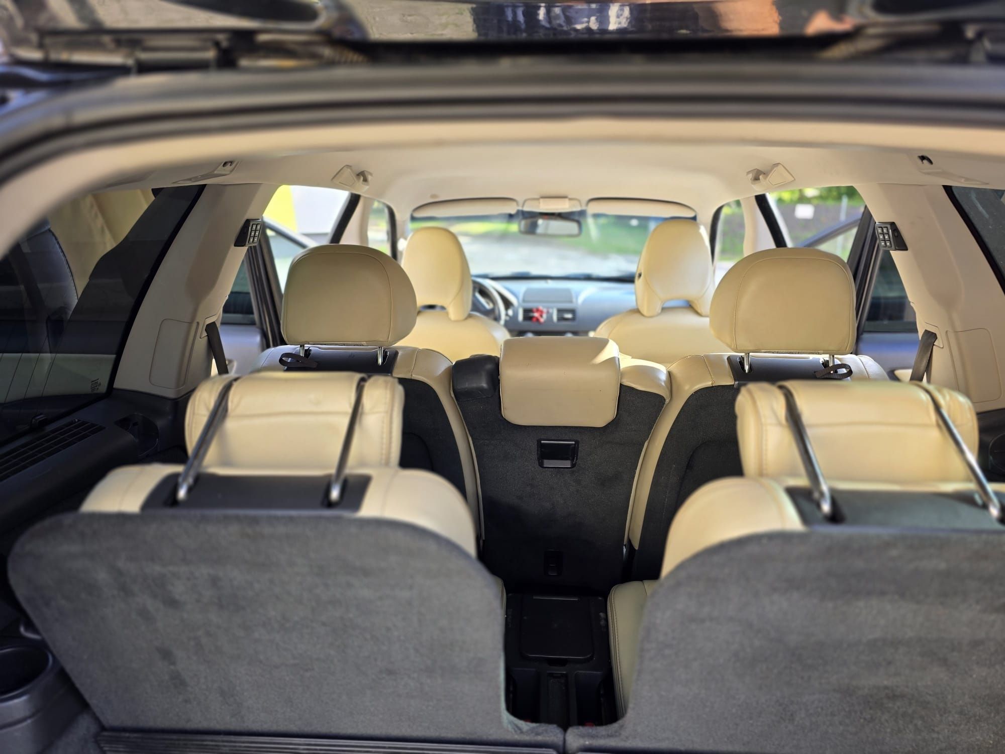 Xc90 polski salon