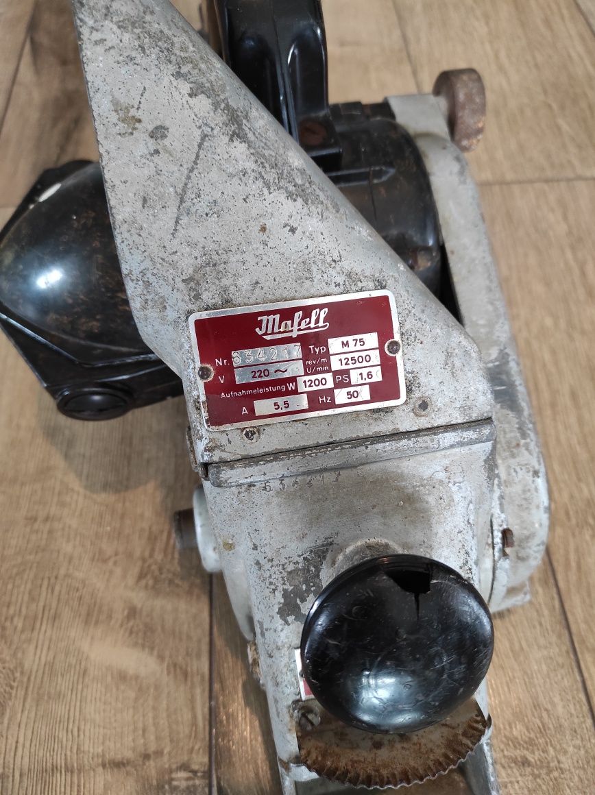 Strug elektryczny mafell m 75