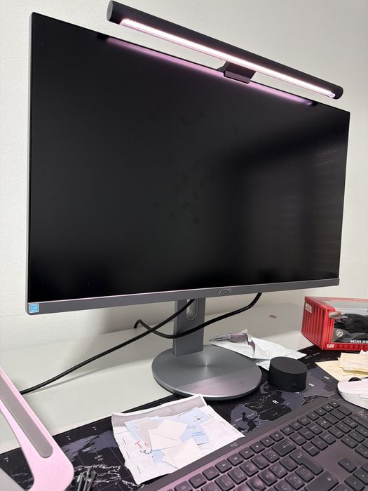 Monitor AOC 4k 32p impecavel