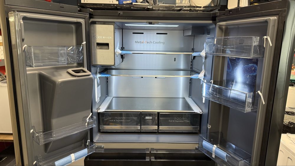 Lodowka side by side nowa lekko uszkodzona sprawna hisense RQ760N4IFE