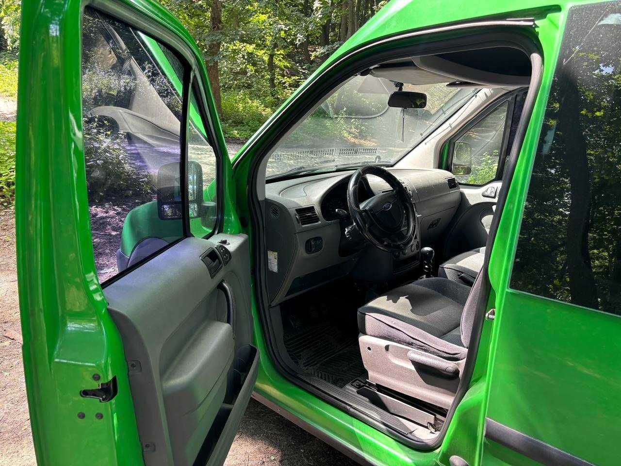 Ford Transit Connect 2004